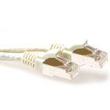 Naar omschrijving van FB6000 - ACT Ivoor 0,5 meter SFTP CAT6A patchkabel snagless met RJ45 connectoren