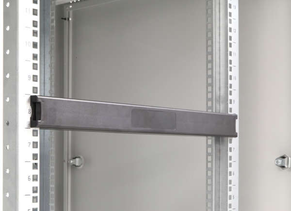 Naar omschrijving van 691271 - 19 inch 1U Dummy Plate Snap-In ToolLess, RAL9005