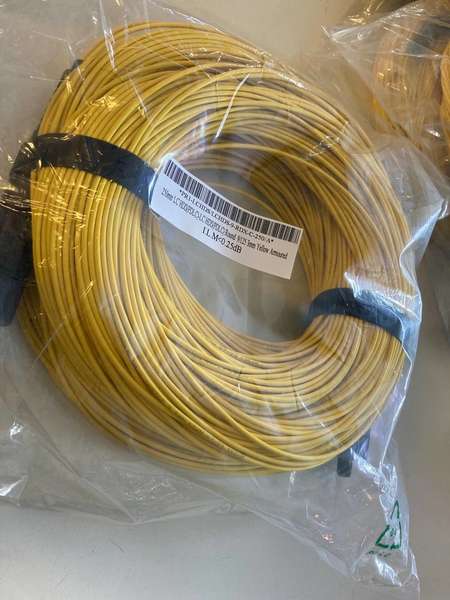 Naar omschrijving van 9RAC-LC-250 - 250mtr LC-LC Round Armoured Cable  3mm SM Yellow – Armoured  cable -with LC Unib