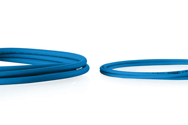 Naar omschrijving van DK-1618-030S-B - CAT 6 U-UTP slim patch cord, Cu, LSZH AWG 32/7, length 3 m, Blue