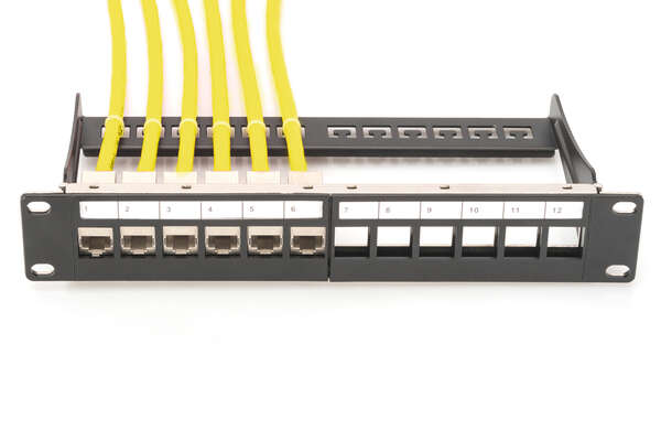 Naar omschrijving van DK-1745-A-VH-5 - CAT 7A S-FTP installation cable, 1500 MHz B2ca (EN 50575), AWG 22/1, 500 m drum, Sx, yellow