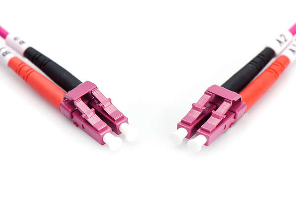 Naar omschrijving van DK-2533-02-4 - FO patch cord, duplex, LC to LC MM OM4 50/125 µ, 2 m