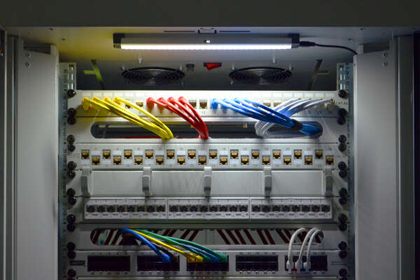 Naar omschrijving van DN-19-LIGHT-3 - LED lighting with IR sensors, with magnetic strip including power adapter