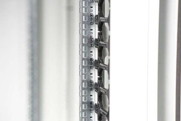 Naar omschrijving van DN-43000 - DIGITUS Network cabinet Varioflex-N Series - 800x800 mm (WxD)