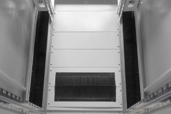 Naar omschrijving van DN-43001 - DIGITUS Network cabinet Varioflex-N Series - 800x1000 mm (WxD)