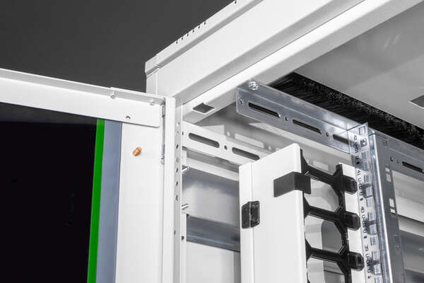 Naar omschrijving van DN-43001 - DIGITUS Network cabinet Varioflex-N Series - 800x1000 mm (WxD)