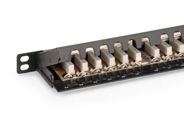 Naar omschrijving van DN-91624S-SL-SH - CAT 6 Patch Panel, shielded,24-port RJ45 with shutter, 8P8C, LSA, 0.5U, 19