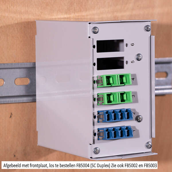 Naar omschrijving van FB5001 - Industrial splice housing for DIN rail, metal housing, without front panel