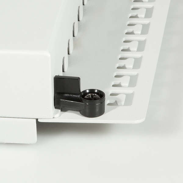 Naar omschrijving van NP0017A - Patch panel Cat.6, 12 ports, desk/wall mountable, light grey, RAL7035